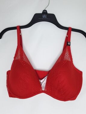 VICTORIA'S SECRET Incredible Plunge Red Underwire Bra 38D (NWT)